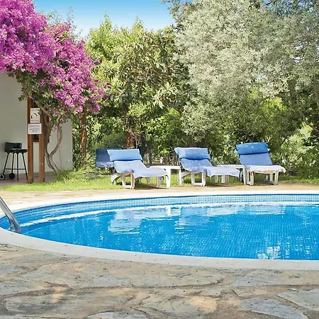 Sleeps 5 Air Con Wifi Bitez